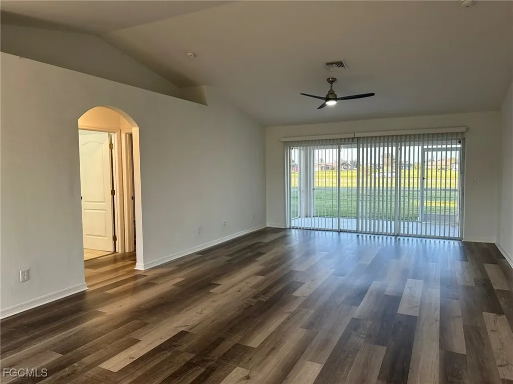 2207 NE 15th Lane Cape Coral FL 33909