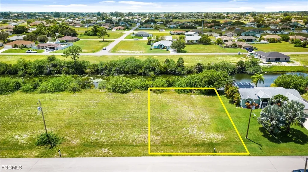 342 NE 25th Terrace Cape Coral FL 33909