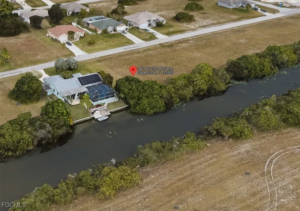 342 NE 25th Terrace Cape Coral FL 33909
