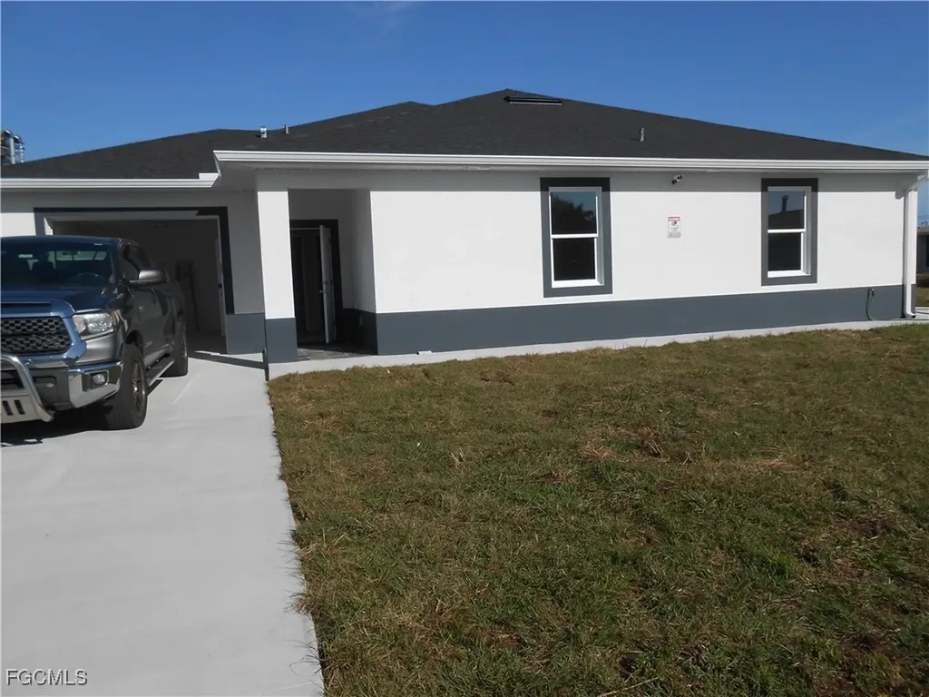 937 Graystone Avenue Lehigh Acres FL 33974