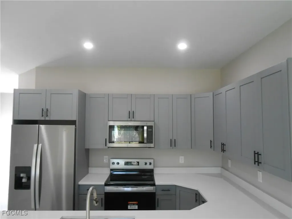 937 Graystone Avenue Lehigh Acres FL 33974