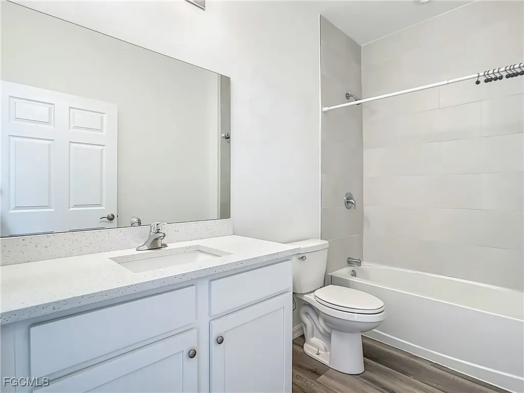 2518 NW 10th Terrace Cape Coral FL 33993