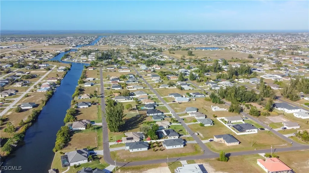 2518 NW 10th Terrace Cape Coral FL 33993