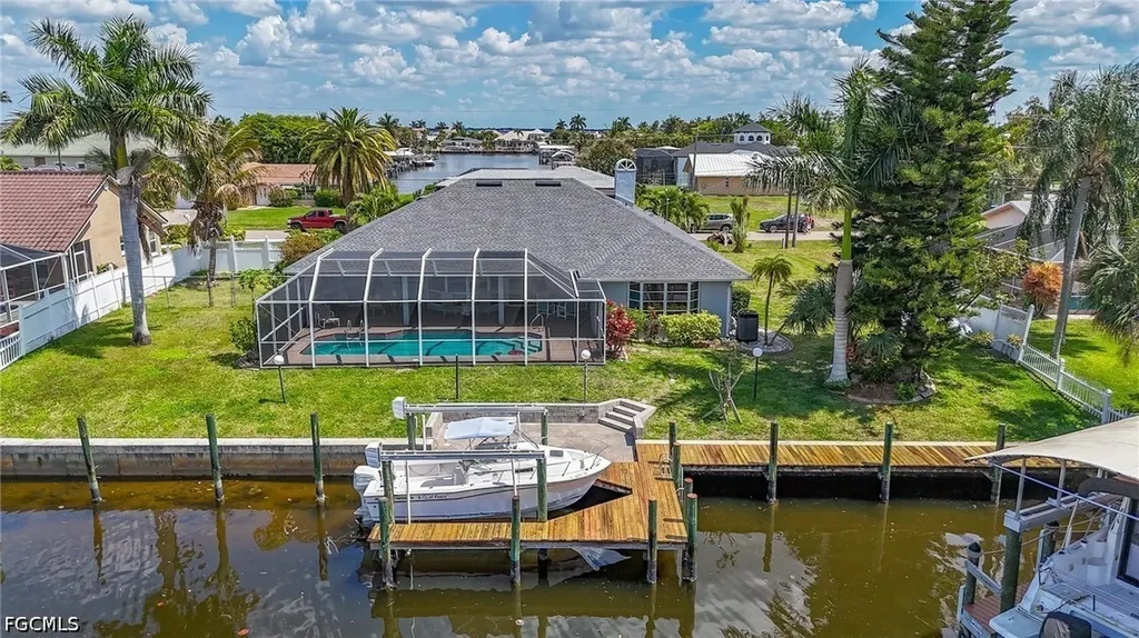 3316 SE 19th Place Cape Coral FL 33904
