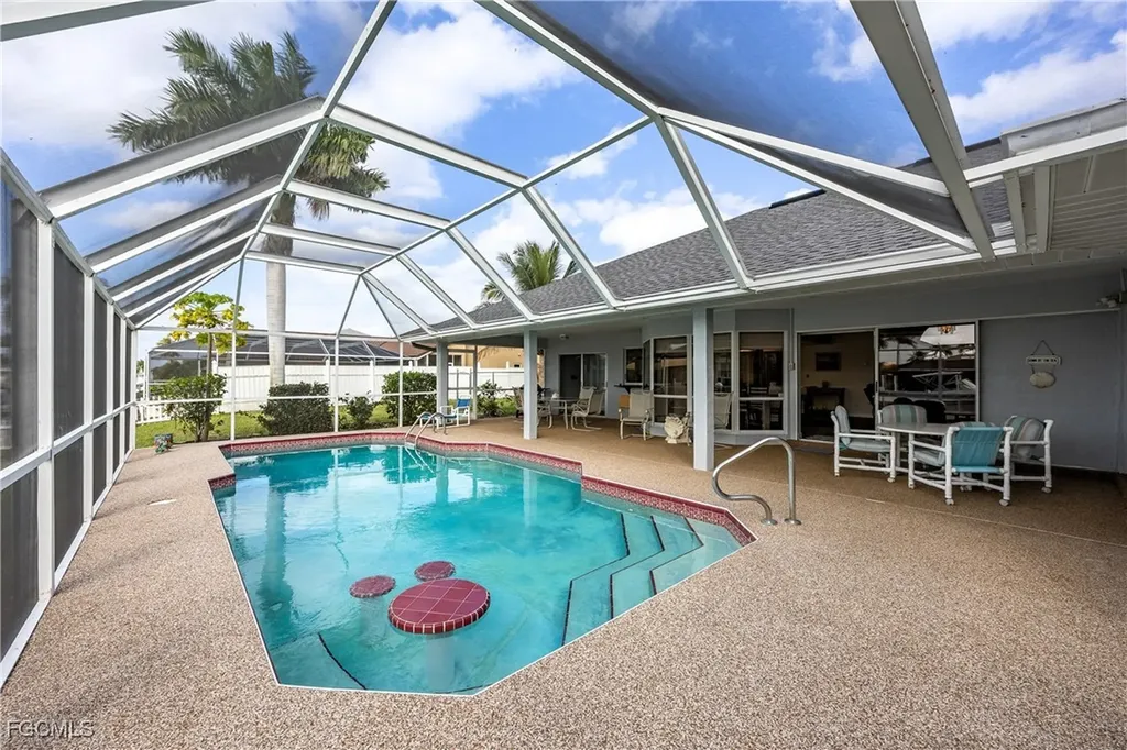 3316 SE 19th Place Cape Coral FL 33904
