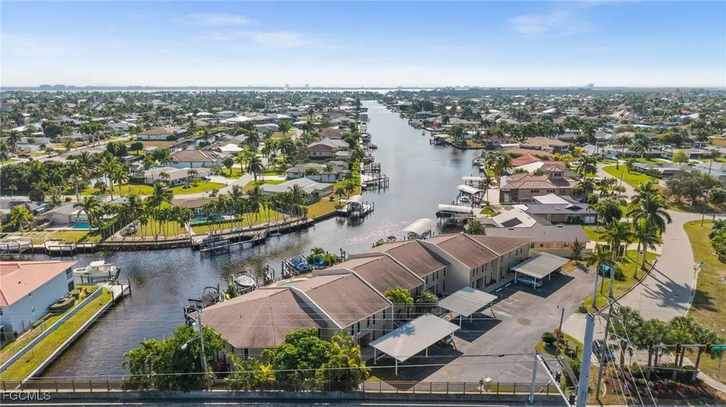4803 SW Santa Barbara Court Cape Coral FL 33914