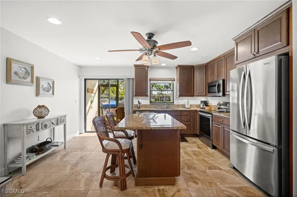 4803 SW Santa Barbara Court Cape Coral FL 33914