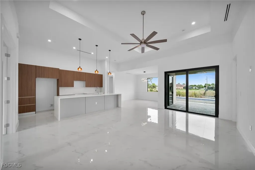 1007 NW 23rd Avenue Cape Coral FL 33993