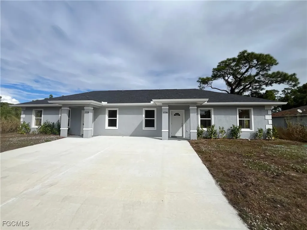 5336/5338 29th Street SW Lehigh Acres FL 33973