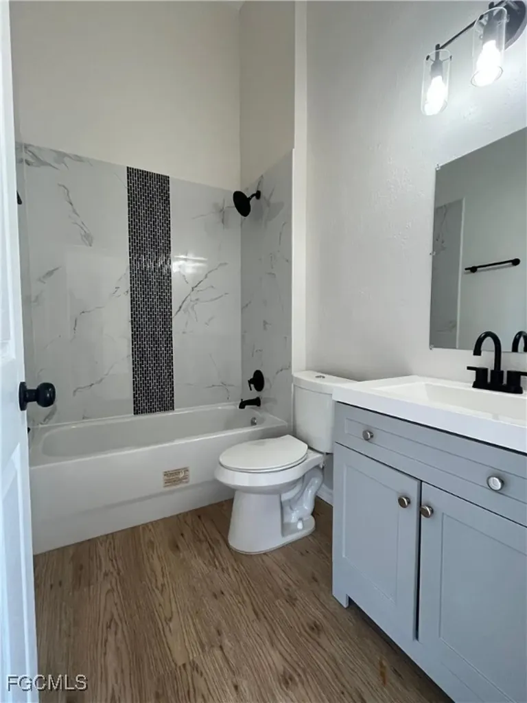 5336/5338 29th Street SW Lehigh Acres FL 33973