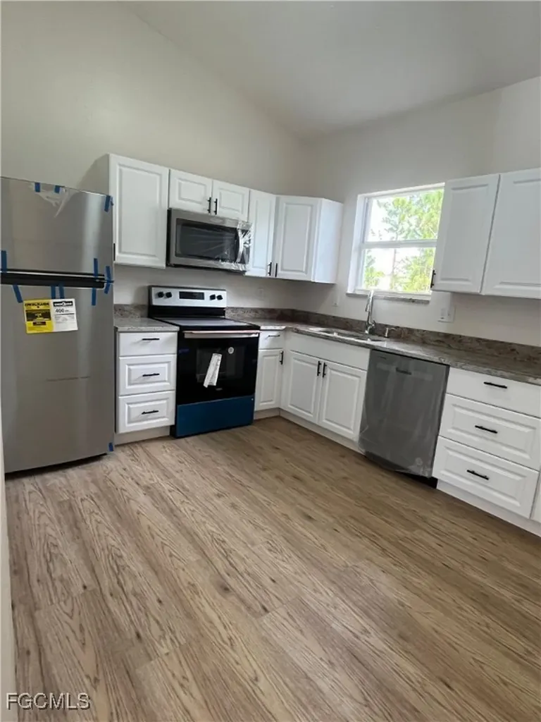 5336/5338 29th Street SW Lehigh Acres FL 33973