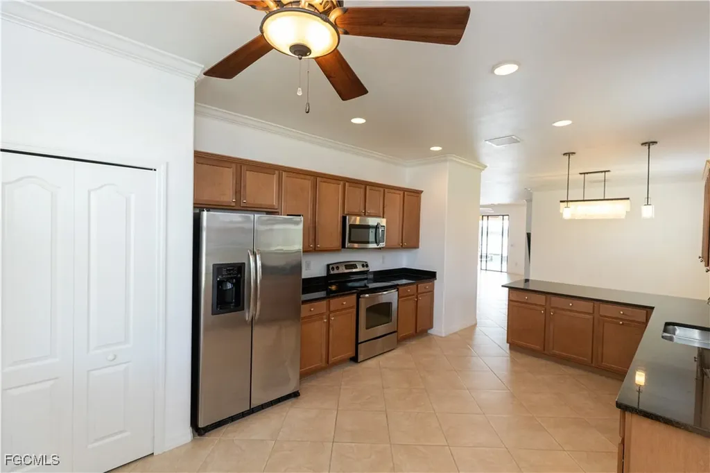 2769 Via Piazza Loop Fort Myers FL 33905