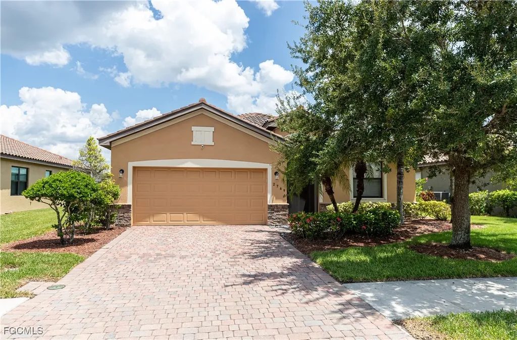 2769 Via Piazza Loop Fort Myers FL 33905