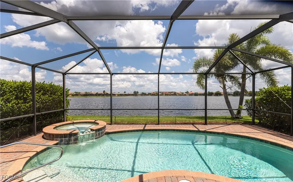 2769 Via Piazza Loop Fort Myers FL 33905