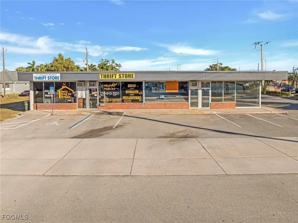 1940 Jefferson Ave, 1937-1945 & 1938-1946 Suwanee Avenue Fort Myers FL 33901