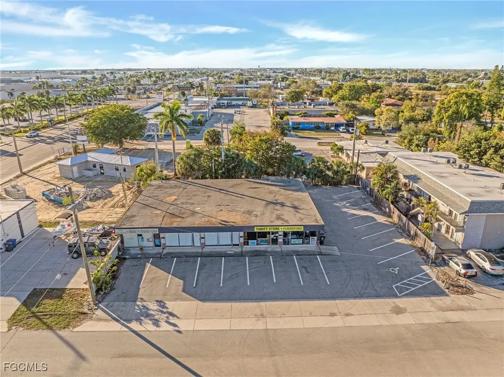 1940 Jefferson Ave, 1937-1945 & 1938-1946 Suwanee Avenue Fort Myers FL 33901