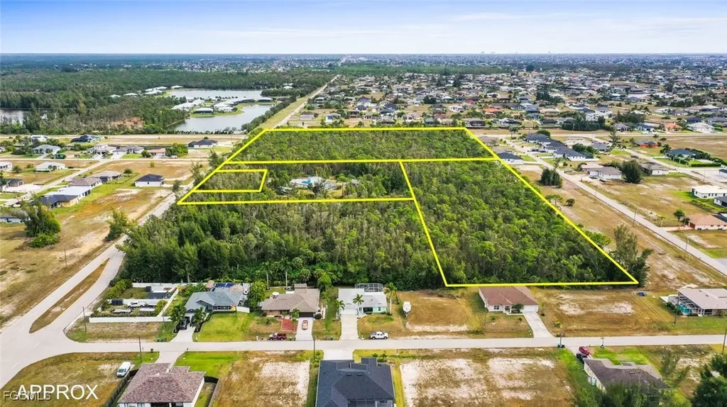 3926 Kismet Parkway W Cape Coral FL 33993