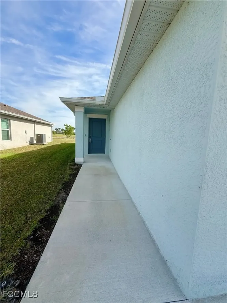 3850 Treasure Oak Way Fort Myers FL 33905