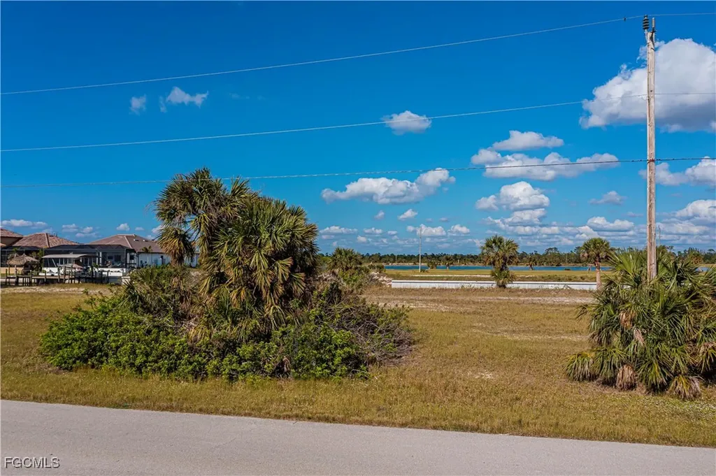 4527 NW 35th Terrace Cape Coral FL 33993