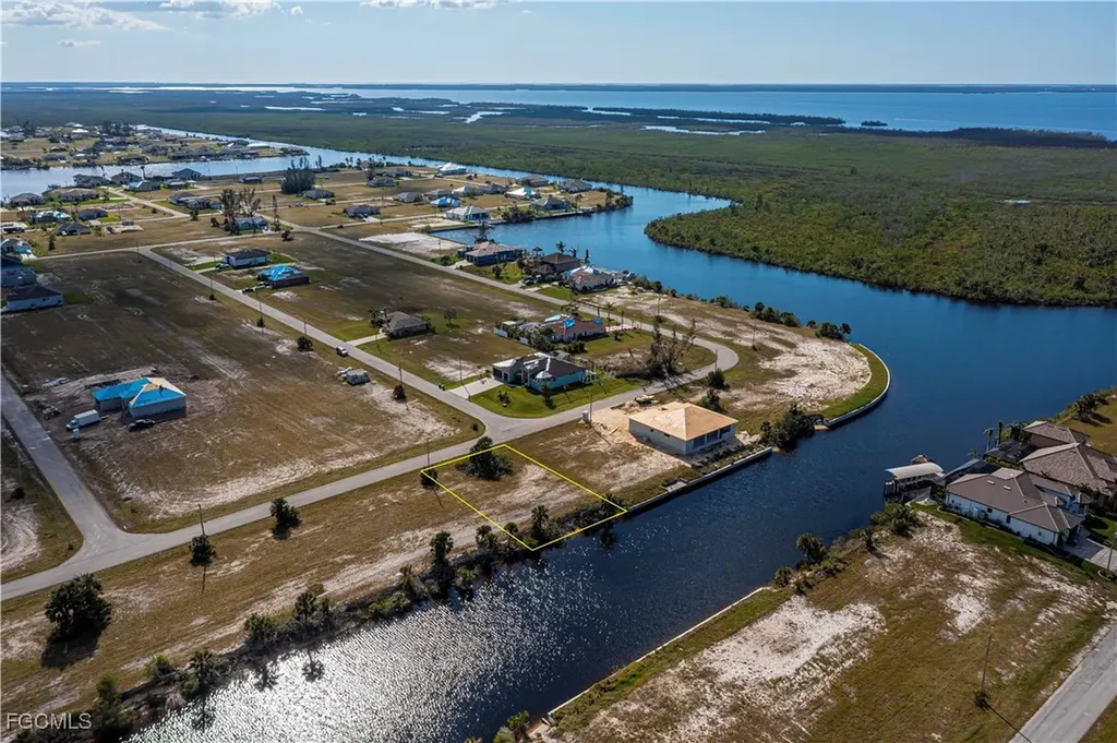 4527 NW 35th Terrace Cape Coral FL 33993