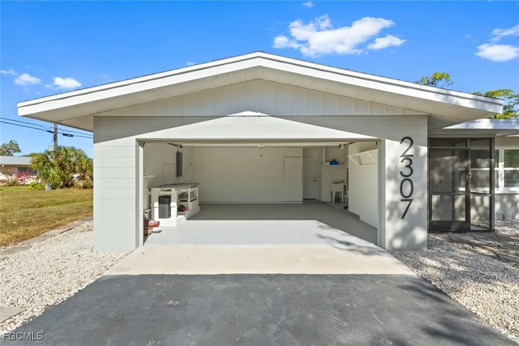 2307 Woodland Boulevard Fort Myers FL 33907