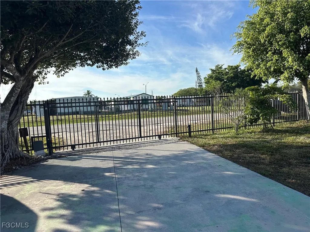 4505 Luckett Road Fort Myers FL 33905
