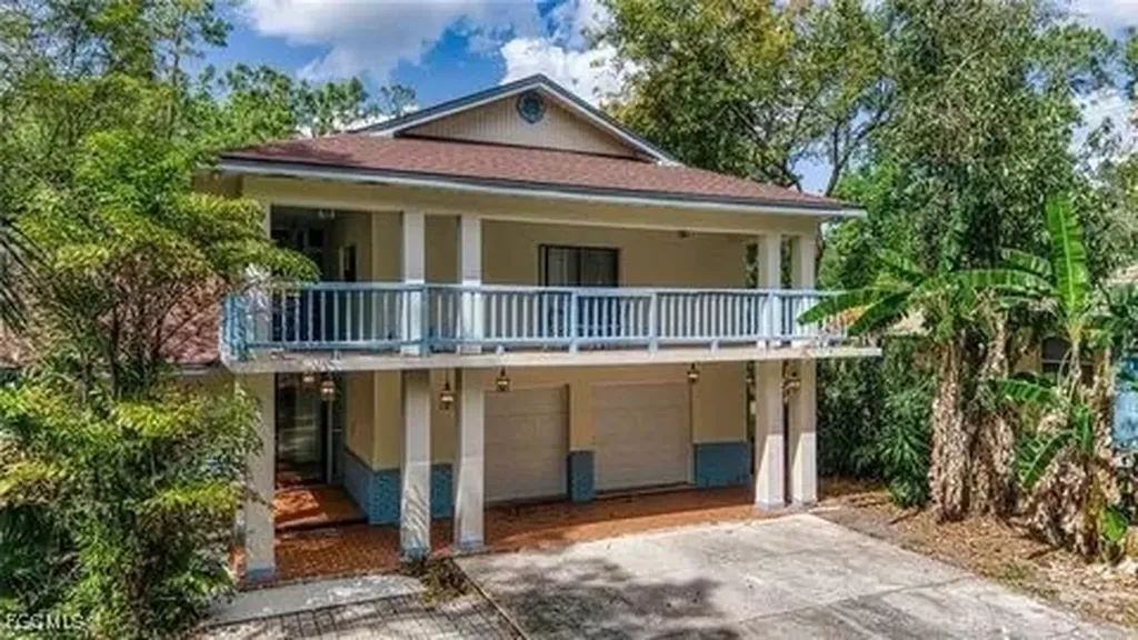 3745 27th Avenue SW Naples FL 34117
