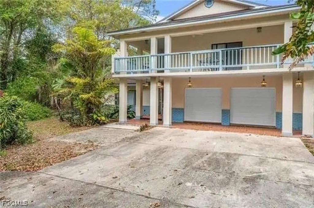3745 27th Avenue SW Naples FL 34117