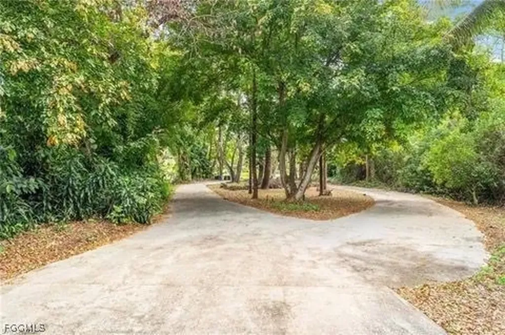 3745 27th Avenue SW Naples FL 34117