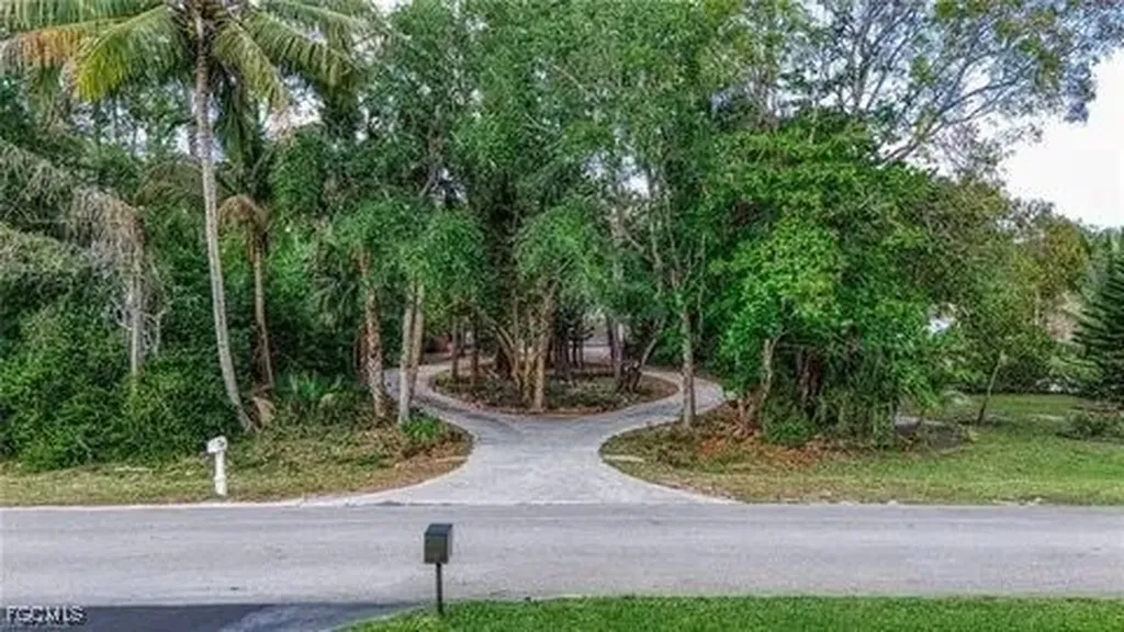 3745 27th Avenue SW Naples FL 34117