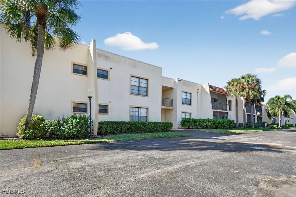12501 Mcgregor Boulevard Fort Myers FL 33919