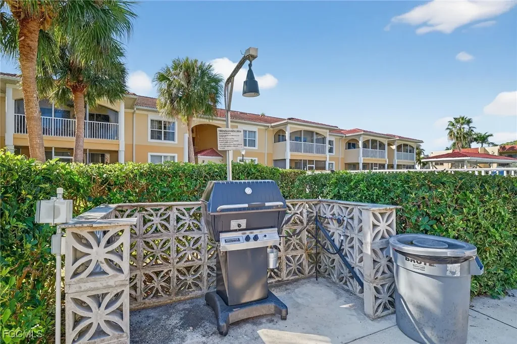 12501 Mcgregor Boulevard Fort Myers FL 33919
