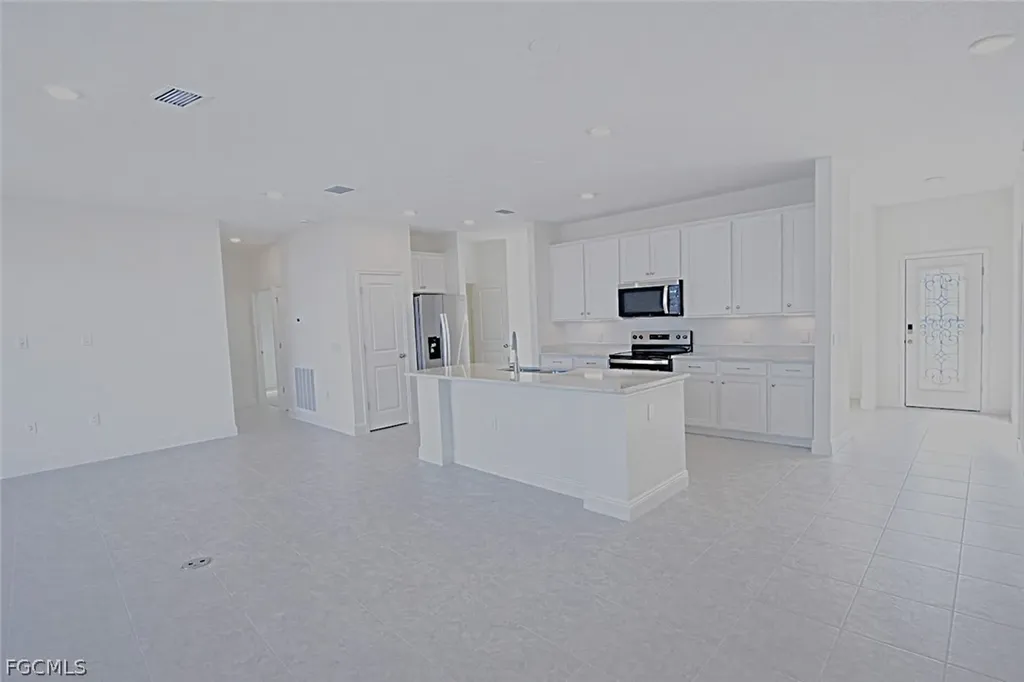 3529 NW 41st Place Cape Coral FL 33993