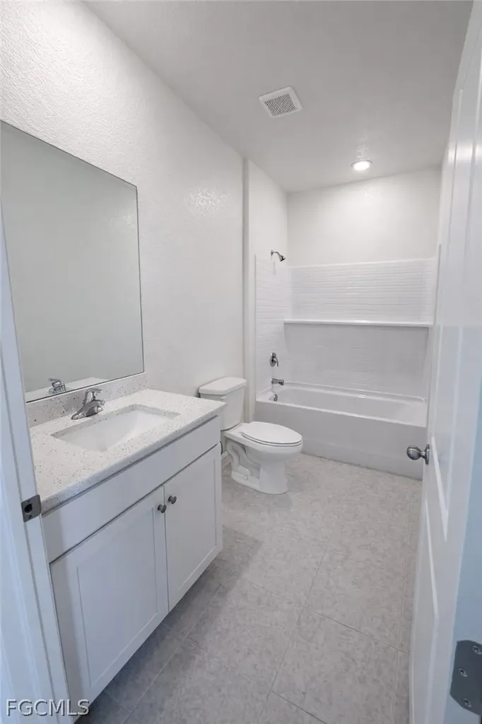 3529 NW 41st Place Cape Coral FL 33993