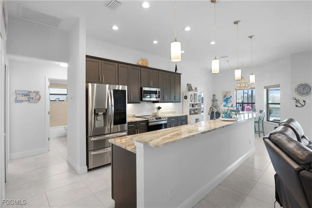 164 SE 23rd Street Cape Coral FL 33990