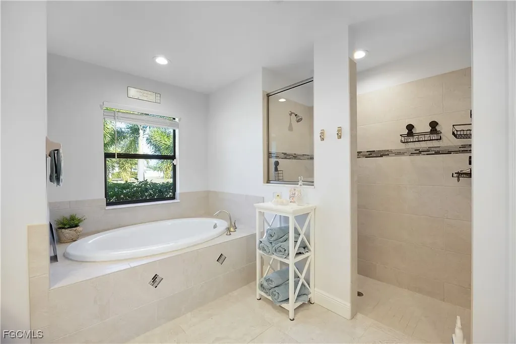 164 SE 23rd Street Cape Coral FL 33990