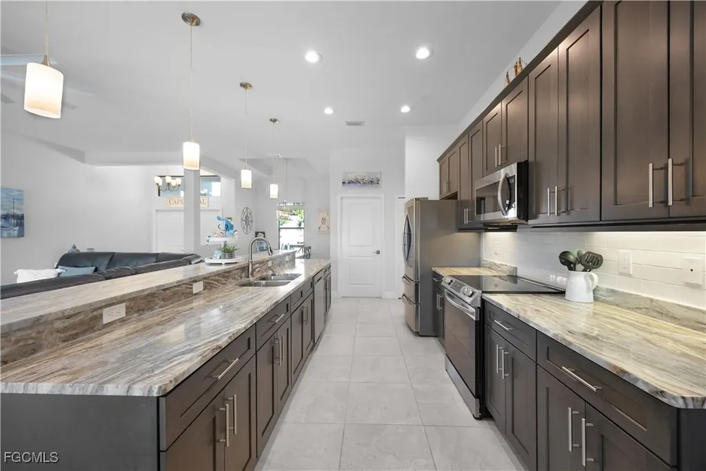 164 SE 23rd Street Cape Coral FL 33990