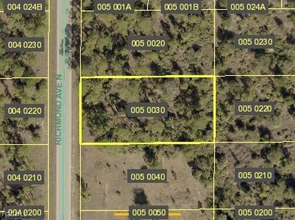 1222 Richmond Avenue N Lehigh Acres FL 33972
