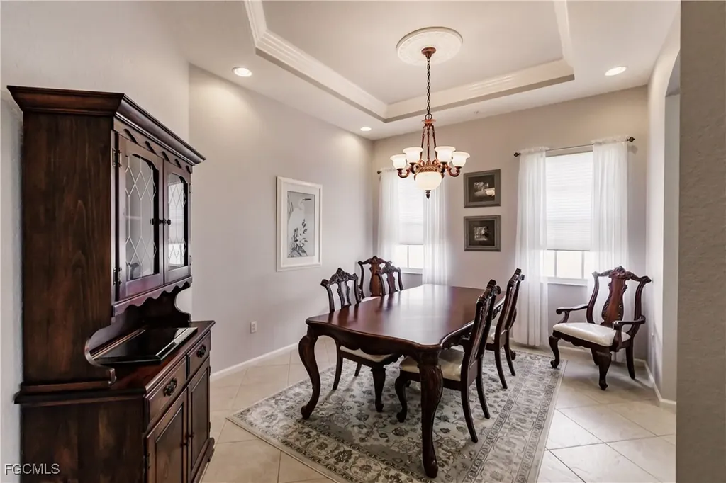 10115 Valiant Court Miromar Lakes FL 33913