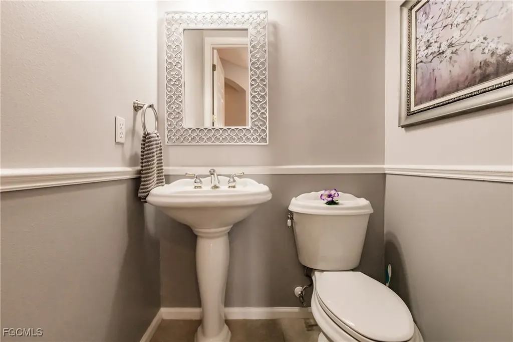 10115 Valiant Court Miromar Lakes FL 33913