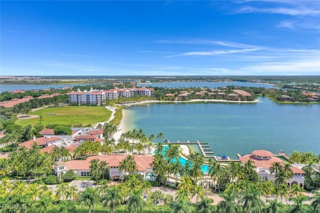 10115 Valiant Court Miromar Lakes FL 33913