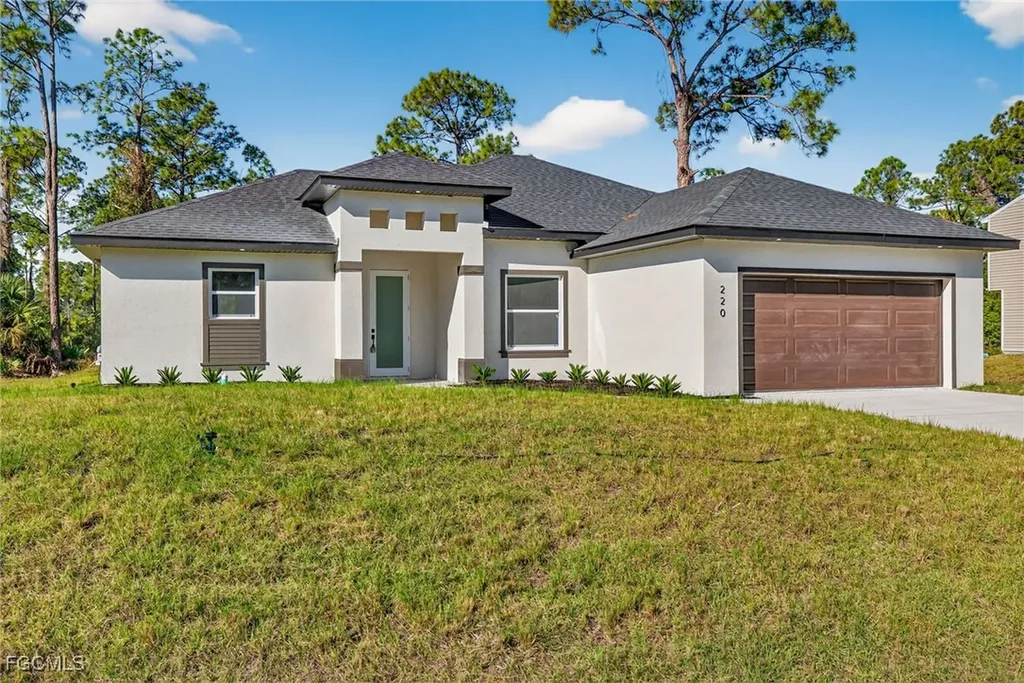 220 Lomax Avenue S Lehigh Acres FL 33974