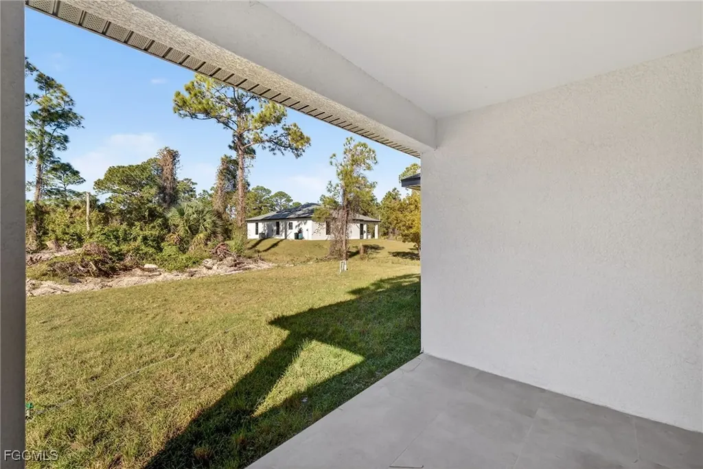 220 Lomax Avenue S Lehigh Acres FL 33974