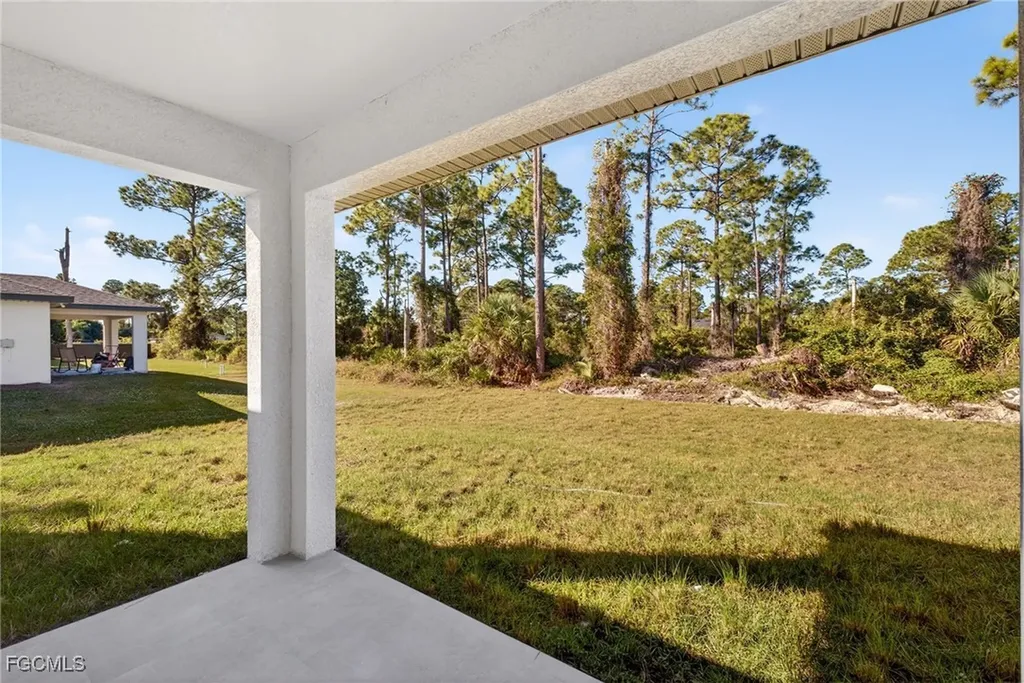 220 Lomax Avenue S Lehigh Acres FL 33974