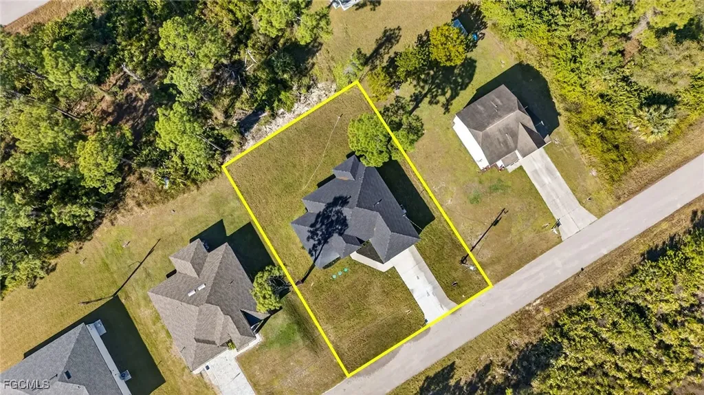 220 Lomax Avenue S Lehigh Acres FL 33974