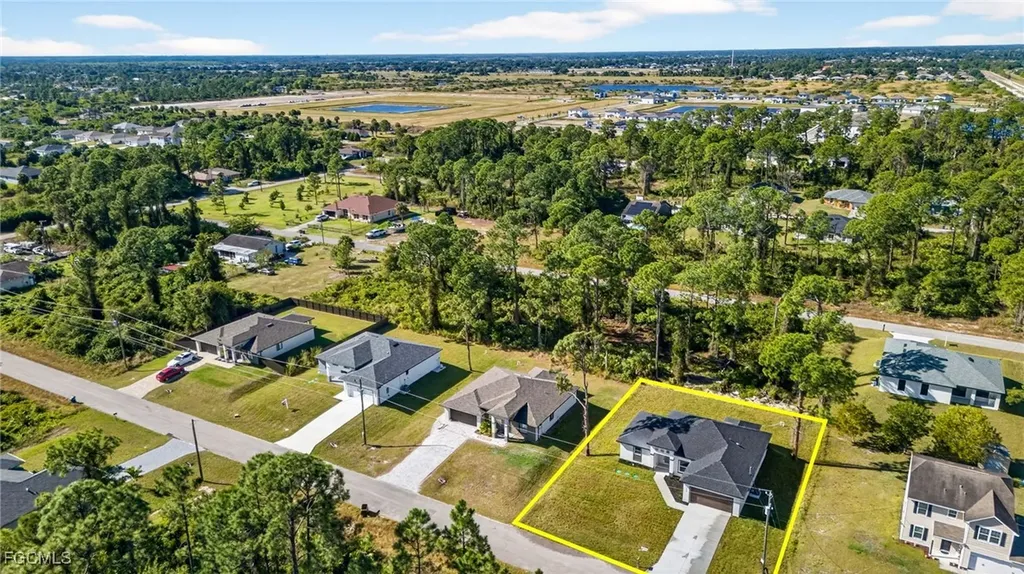 220 Lomax Avenue S Lehigh Acres FL 33974