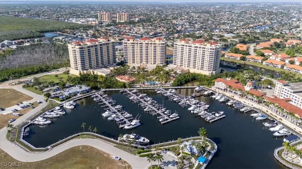 6061 Silver King Boulevard Cape Coral FL 33914