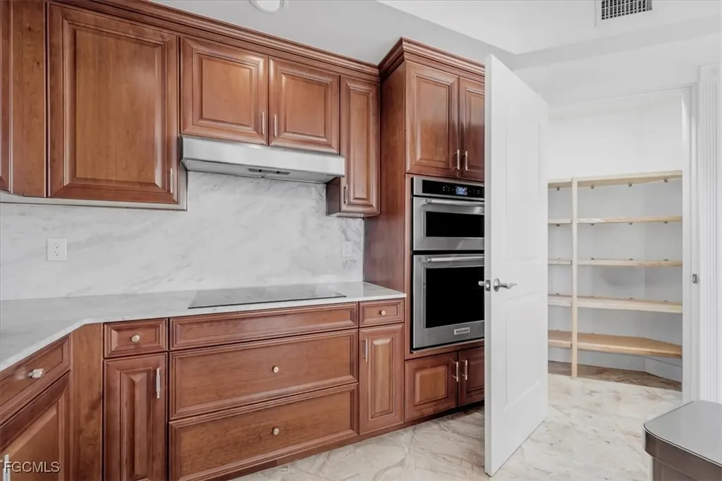 6061 Silver King Boulevard Cape Coral FL 33914