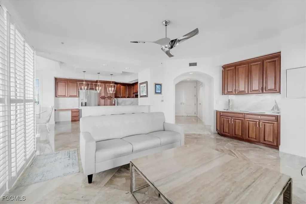 6061 Silver King Boulevard Cape Coral FL 33914