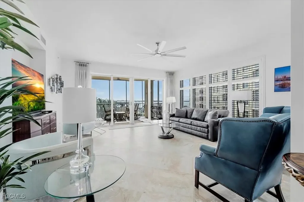 6061 Silver King Boulevard Cape Coral FL 33914